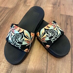 Women’s Reef Slides